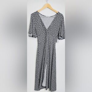 VELVET TORCH MIDI V Neck Front SlitBlack and White Pattern Dress, Size Small